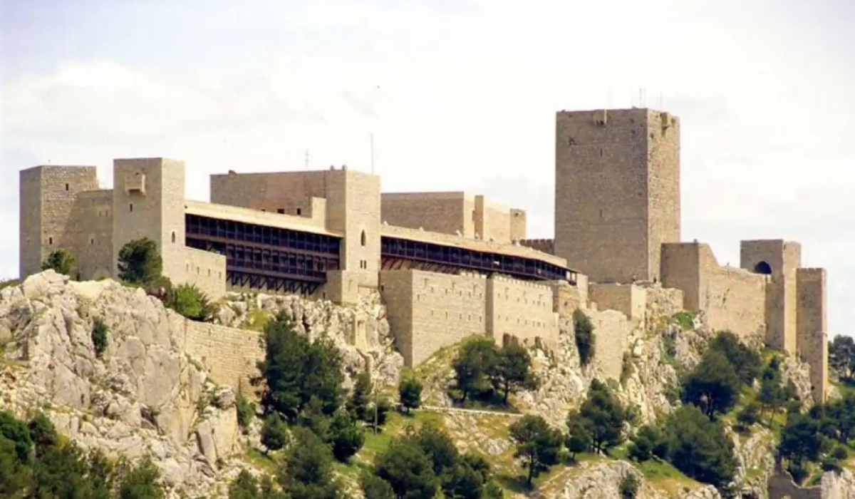 1 AND 5 Jaén 1